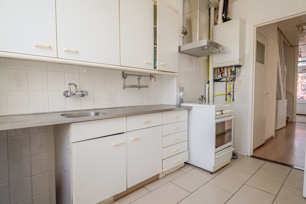 Medium property photo - Hendrik van Deventerstraat 158, 2563 XZ Den Haag